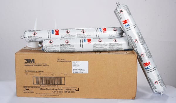 چسب پلی اورتان سفید چیست و تفاوت چسب پلی اورتان و آکواریوم و انواع چسب پلی اورتان کوچک و خرید چسب پلی یورتان سفید و قیمت چسب پلی اورتان در آرن تجارت سام - خرید بهترین چسب پلی اورتان سفید در آرن تجارت سام