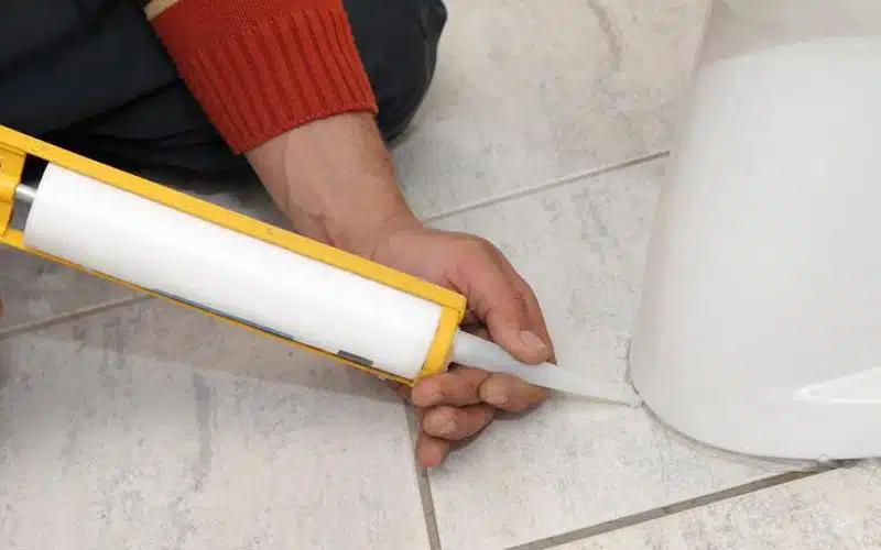 چسب سیلیکون آب بندی و تفاوت چسب سیلیکون و چسب آکواریوم و معرفی انواع چسب سیلیکون آب بندی به همراه خرید چسب سیلیکون آب بندی از فروشگاه آرن تجارت سام