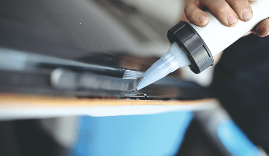 انواع چسب شیشه خودرو